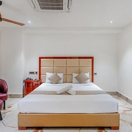 Hotel Chutneys Hyderabad Bagian luar foto