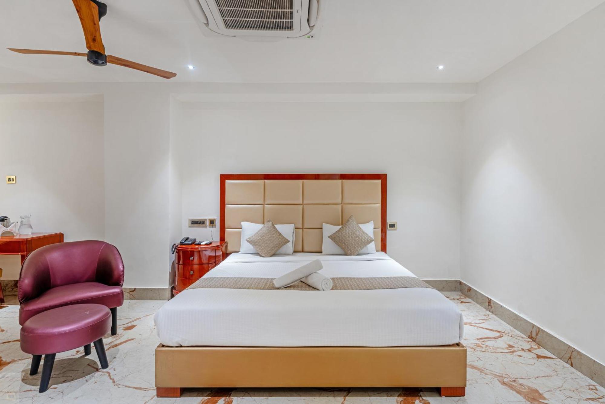 Hotel Chutneys Hyderabad Bagian luar foto